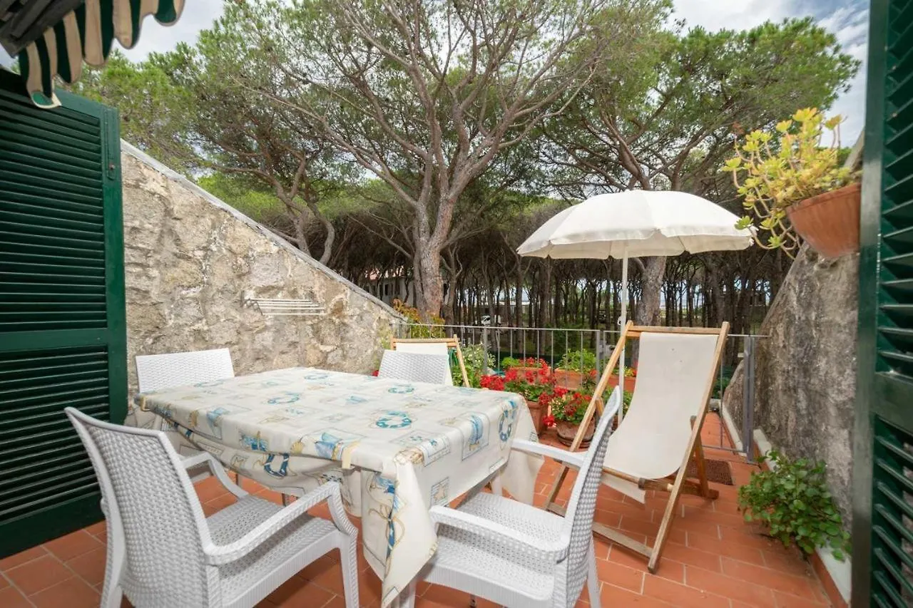 Appartamenti Sul Mare Aviotel Marina di Campo Italy
